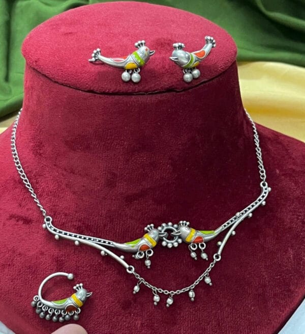 Brass-Replica-Statement-Necklace-Set-With-Nose-Pin