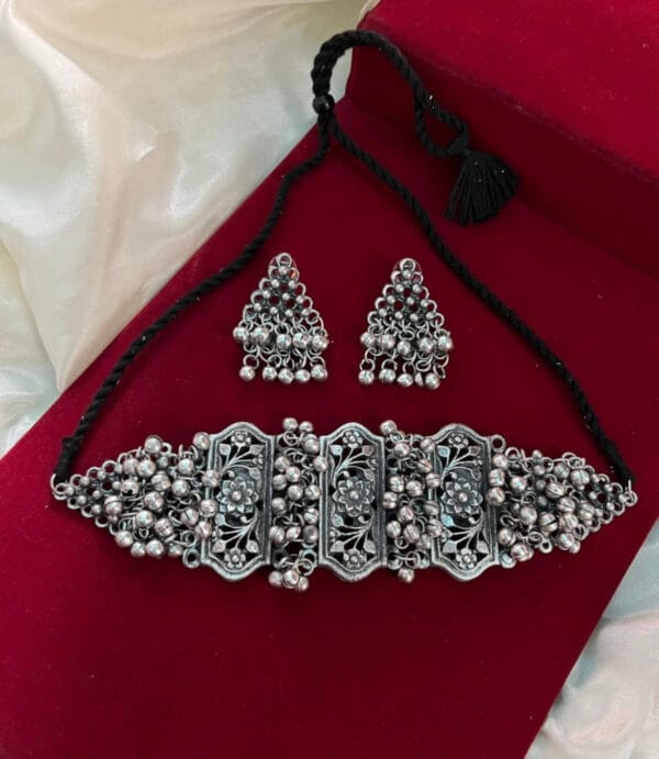 Oxidised Blackpolish Choker Necklace Set