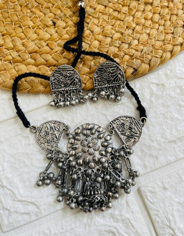 Oxidised-Blackpolish-Choker-Necklace-Set