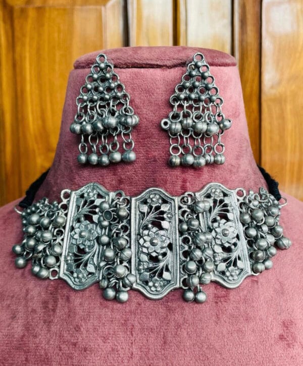Oxidised Blackpolish Choker Necklace Set