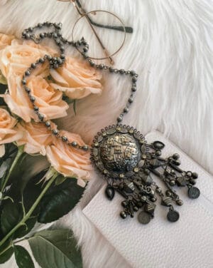 Oxidised-Blackpolish-Kundan-Long-Statement-Necklace