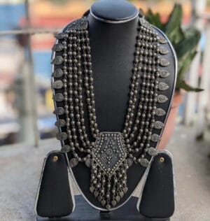 Oxidised-Blackpolish-Multi-Layer-Necklace