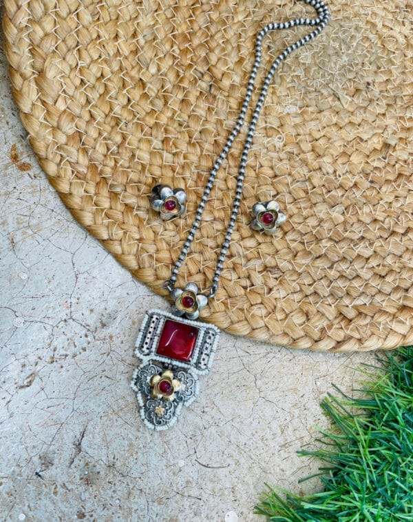 Oxidised Brass Replica Monalisa Stone Necklace Set