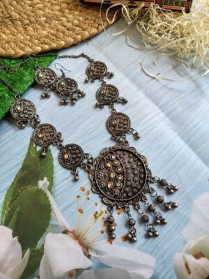 Oxidised-Blackpolish-Kundan-Necklace-Set