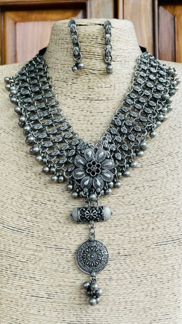 Oxidised-Blackpolish-Necklace-Set