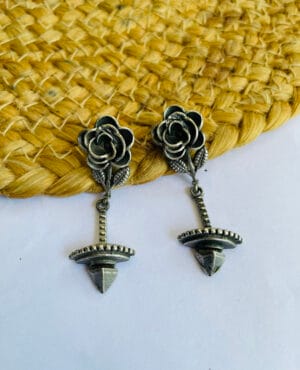 brass-replica-earring