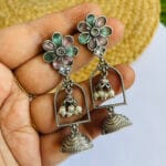 brass-replica-monalisa-stone-earrings