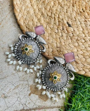 brass-replica-monalisa-stone-earrings-baby-pink