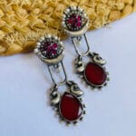brass-replica-monalisa-stone-earrings-red