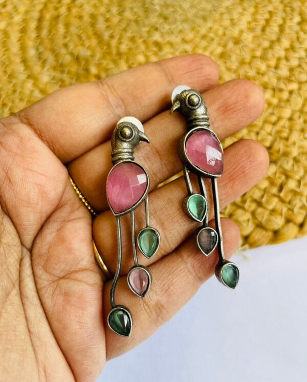 brass-replica-monalisa-stone-statement-earrings