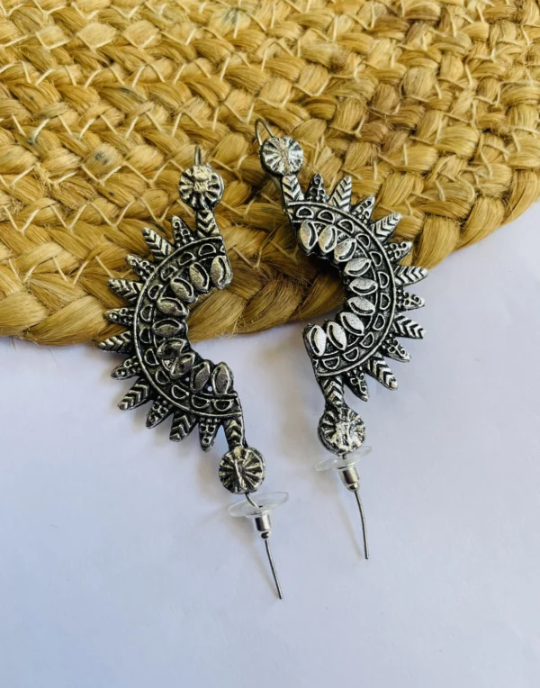 oxidised-silver-pin-bugadi-earring