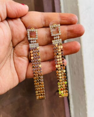 western-golden-ad-stone-earring