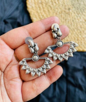 brass-replica-earring