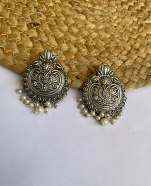 brass-replica-earring