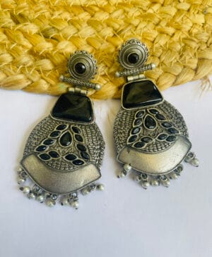 brass-replica-earring