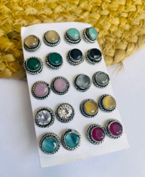 brass-replica-monalisa-stone-earrings