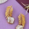 gold-plated-mother-of-pearl-earrings
