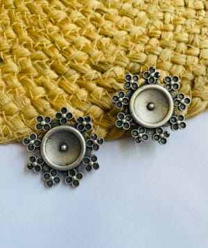 brass-replica-flower-shape-earring