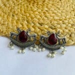 brass-replica-monalisa-stone-earrings
