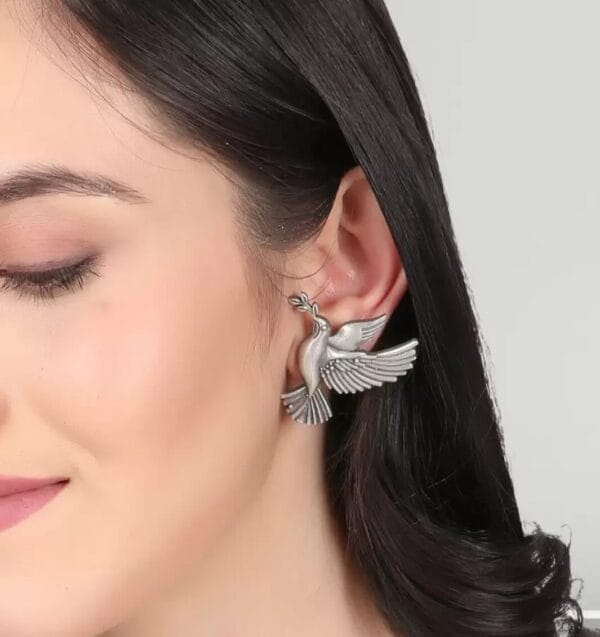 oxidised-black-polish-bird-shape-earrings-model