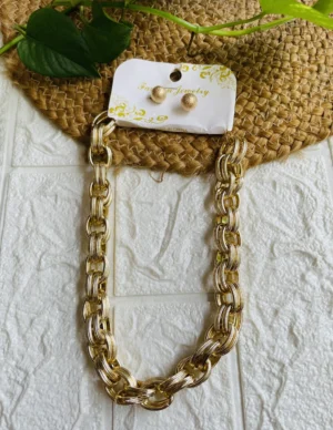 anti-tarnish-necklace-set-with-earrings-golden