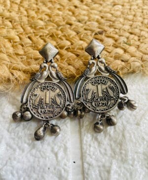 brass-silver-replica-coin-shape-earring