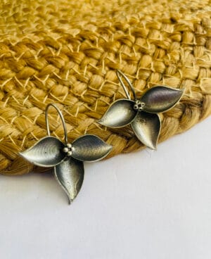 brass-silver-replica-leaf-shape-earring