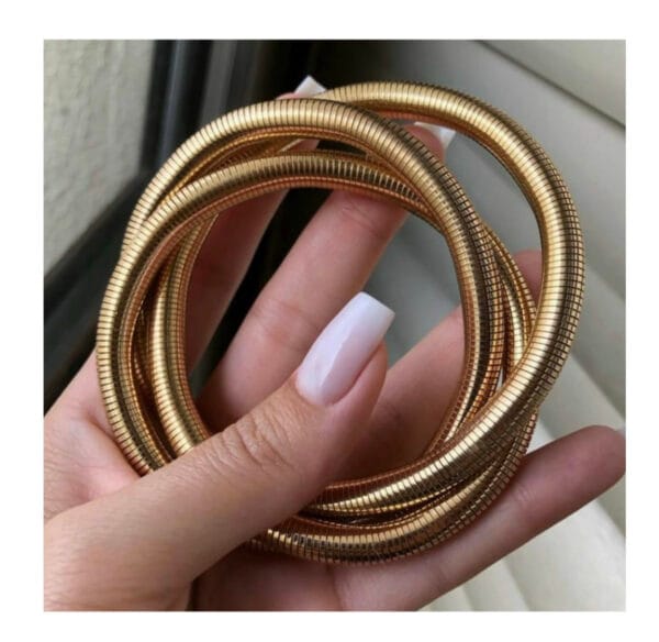 golden-anti-tarnish-spiral-adjustable-bangle