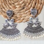 oxidised-silver-duck-design-pearl-earring