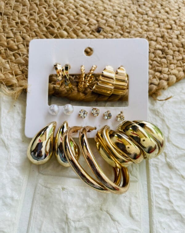 golden-anti-tarnish-earrings-4-card1