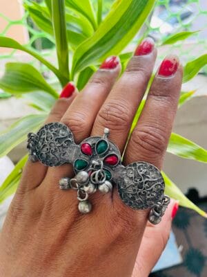 oxidised-blackpolish-adjustable-finger-ring-model