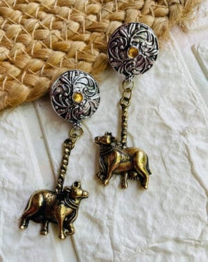 oxidised-dual-tone-bull-shaped-earring