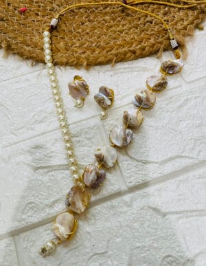 brass-golden-mother-of-pearl-long-necklace-set-with-earring