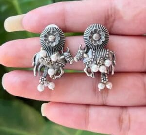 brass-replica-stud-earrings (2)