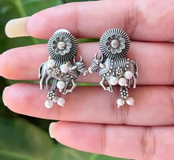 brass-replica-stud-earrings (2)