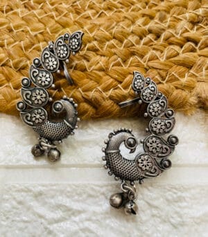 brass-silver-replica-ear-cuff