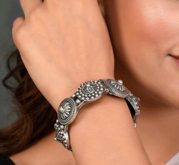 brass-silver-replica-adjustable-lock-pair-bangles-model