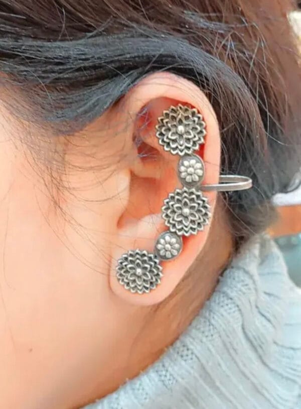 brass-silver-replica-ear-cuff-9-model