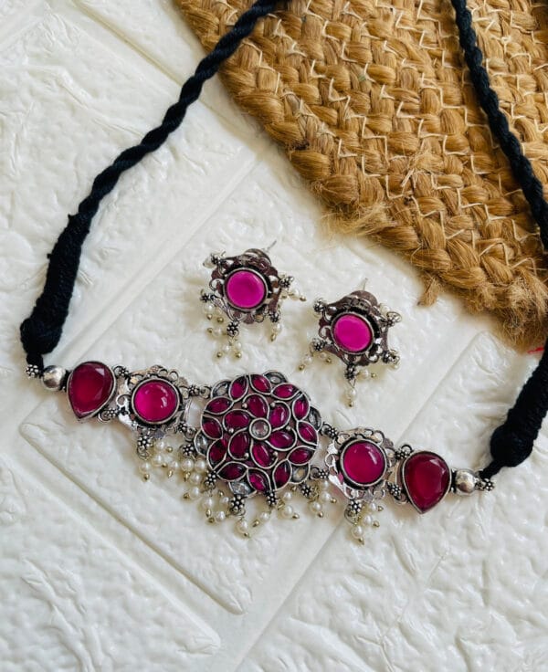 brass-silver-replica-monalisa-choker-necklace-set-red brass-silver-replica-monalisa-choker-necklace-set-red