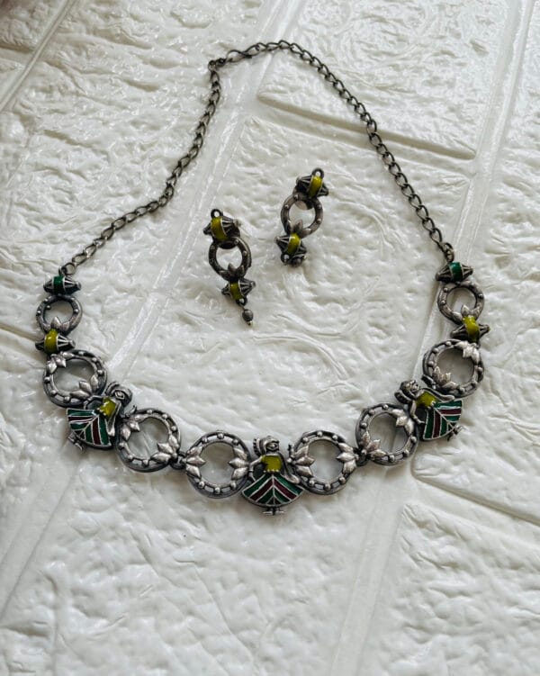 brass-silver-replica-choker-necklace-set-2