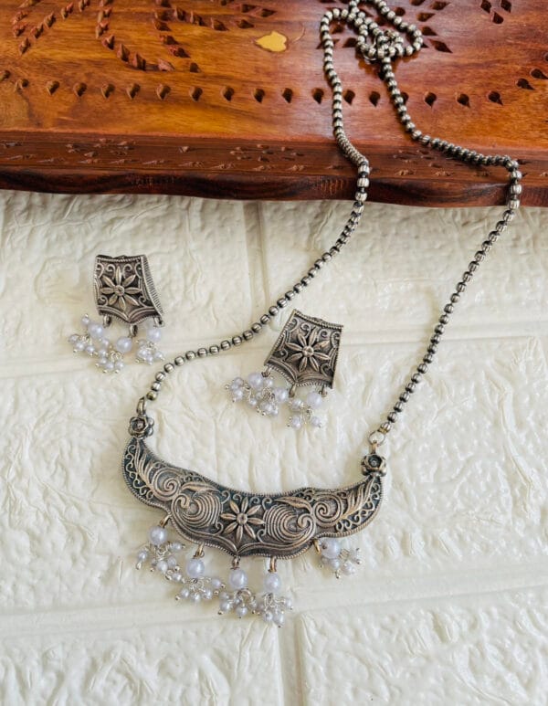 brass-silver-replica-necklace-set-with-earrings brass-silver-replica-necklace-set-with-earrings