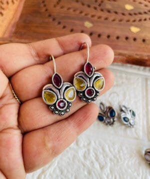 brass-replica-monalisa-stone-earrings-32-1 brass-replica-monalisa-stone-earrings-32-1