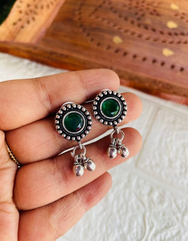 brass-replica-monalisa-stone-earrings-33-1