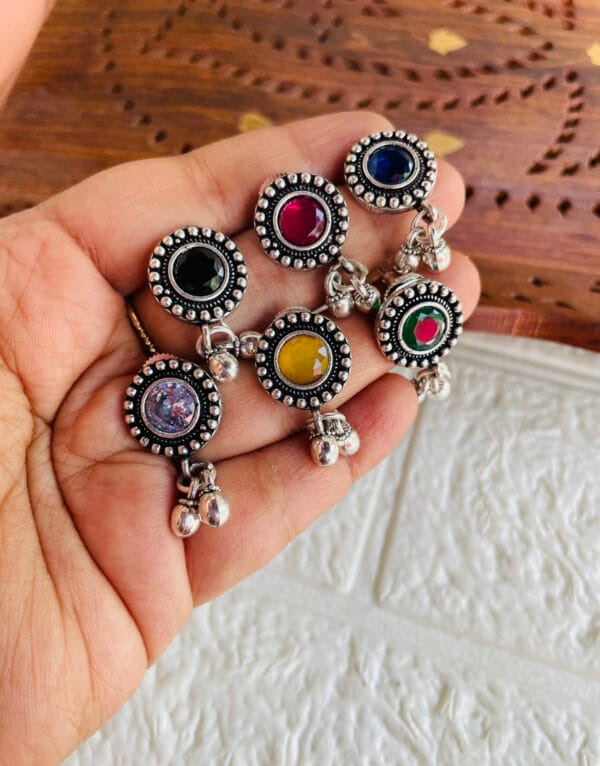 brass-replica-monalisa-stone-earrings-33-2