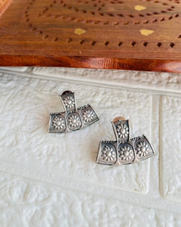 brass-silver-replica-earring-52 brass-silver-replica-earring-52