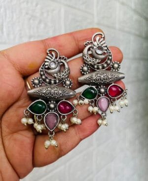 brass-replica-monalisa-stone-earrings-41