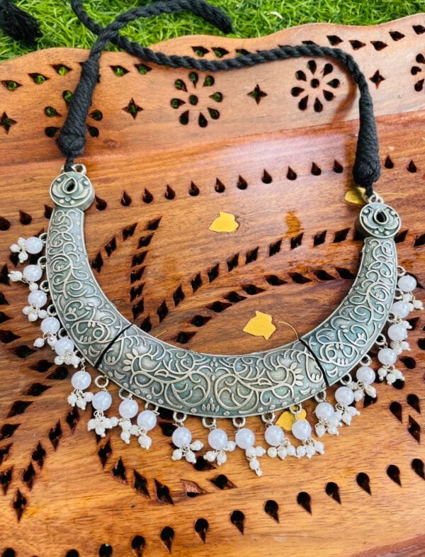 brass-silver-replica-necklace-2
