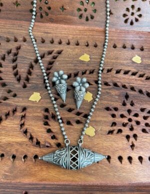 brass-silver-replica-necklace-set-with-earrings-23 brass-silver-replica-necklace-set-with-earrings-23