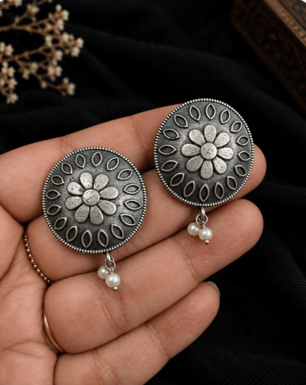 brass-silver-replica-earring brass-silver-replica-earring